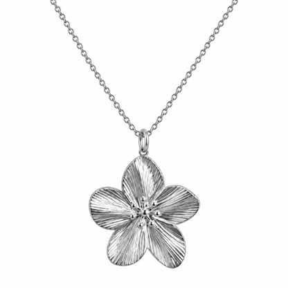 Chic Flower Necklace