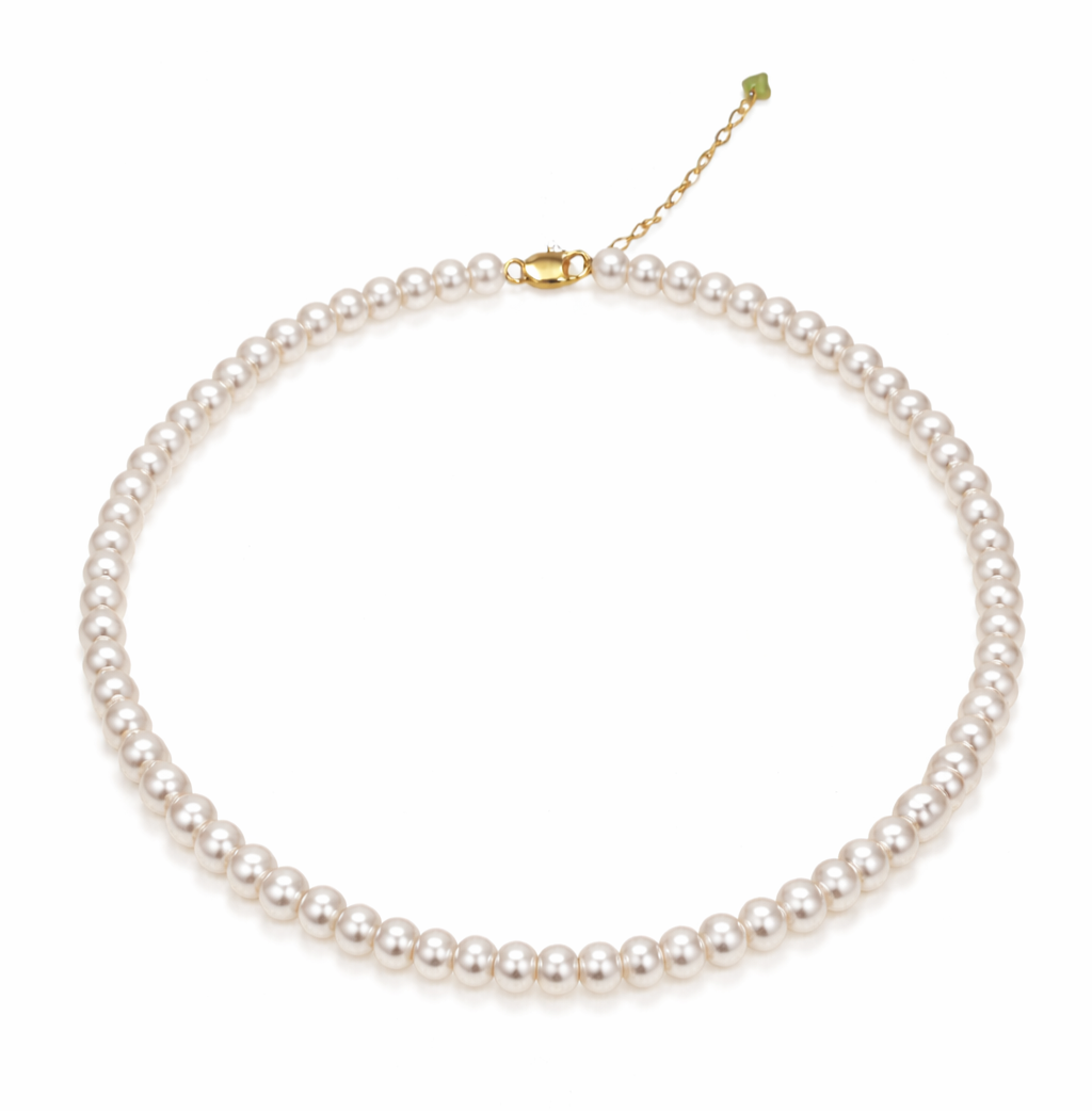 Minimalist Pearl Choker