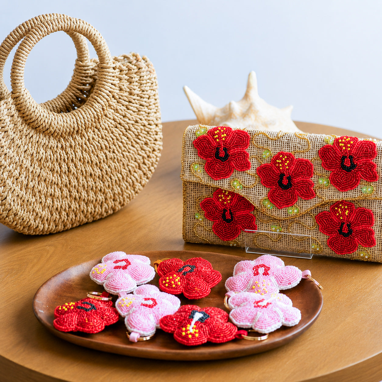 Island Bloom Clutch
